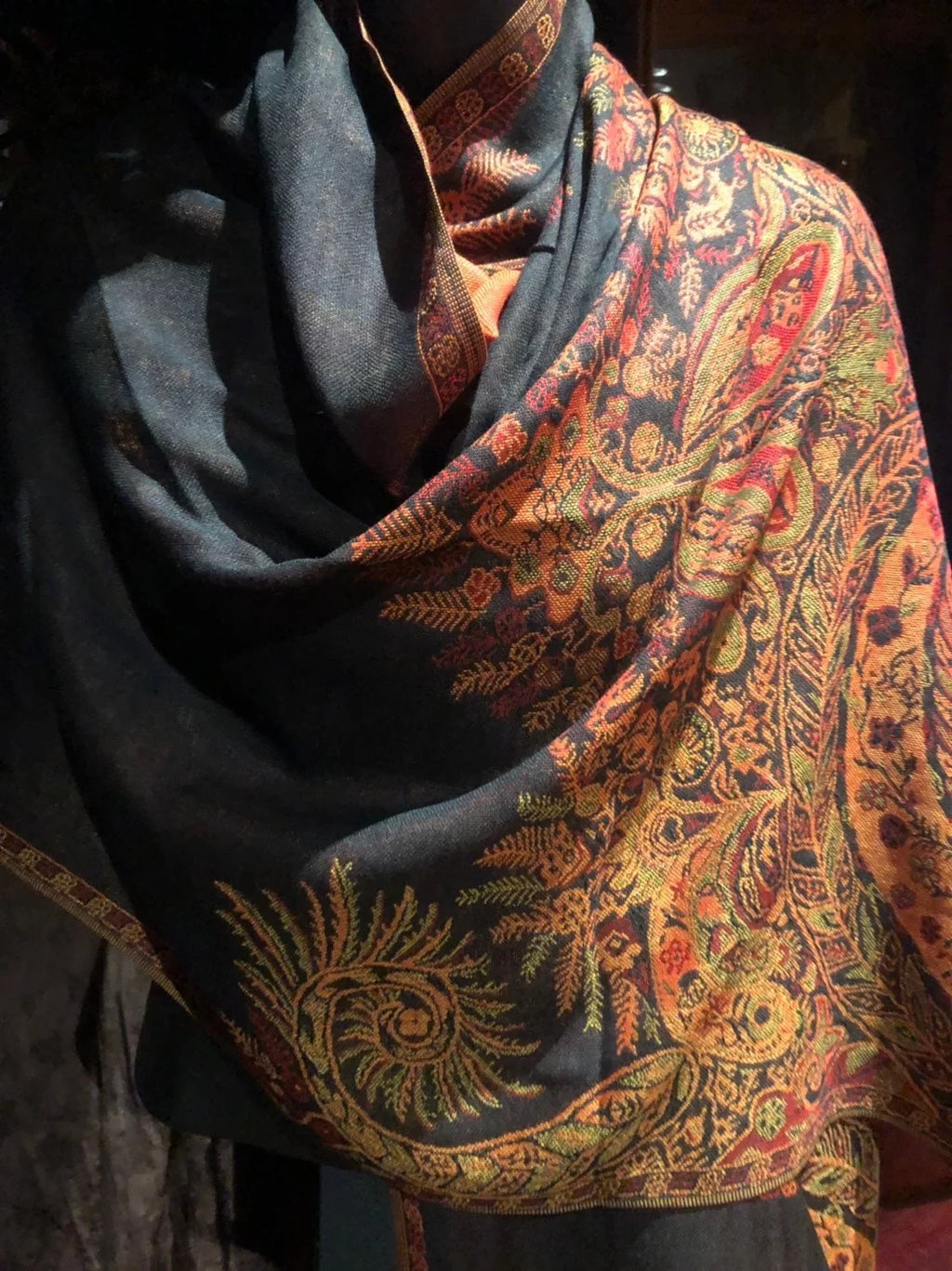 Pashmina Red Scarf Wrap Brocade Vintage Paisley Black