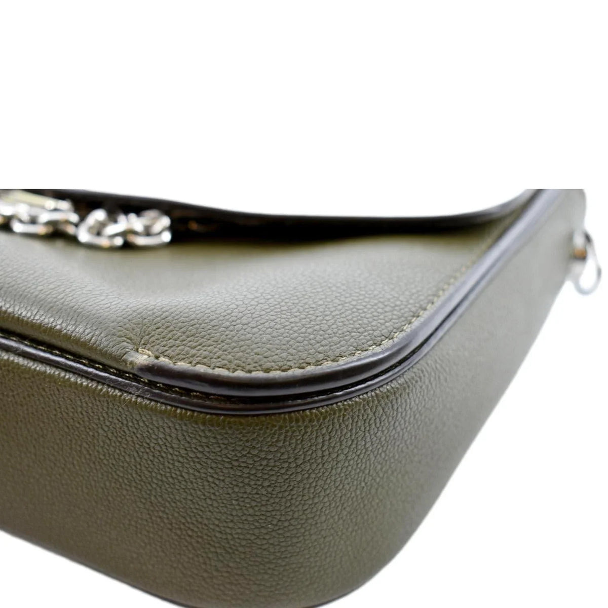Bag Khaki Saddle Shoulder LOUIS Calfskin Very Green Pre-owned Leather VUITTON