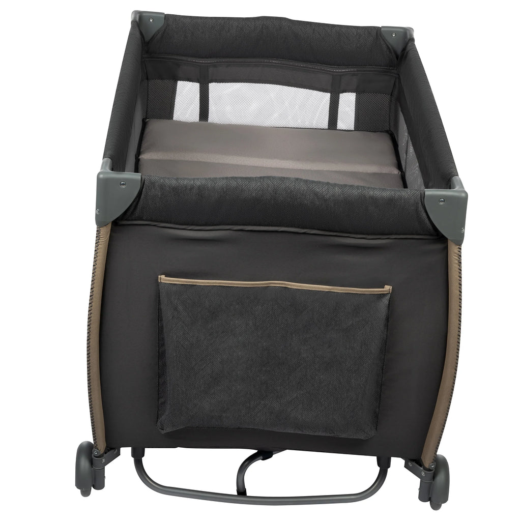 Size Yard Rocking Bassinet, with Full Castle Play Monbebe Point