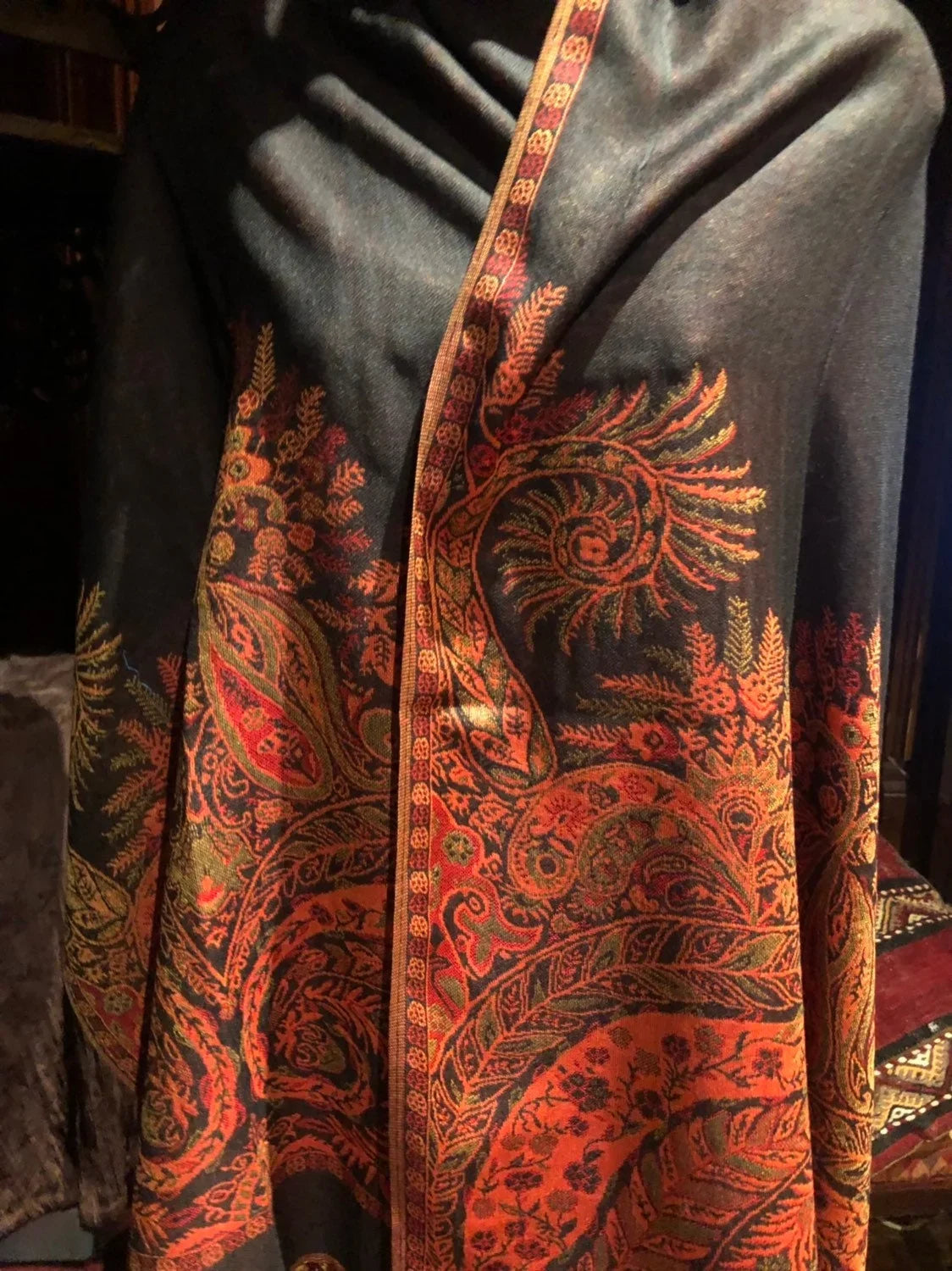 Pashmina Red Scarf Wrap Brocade Vintage Paisley Black