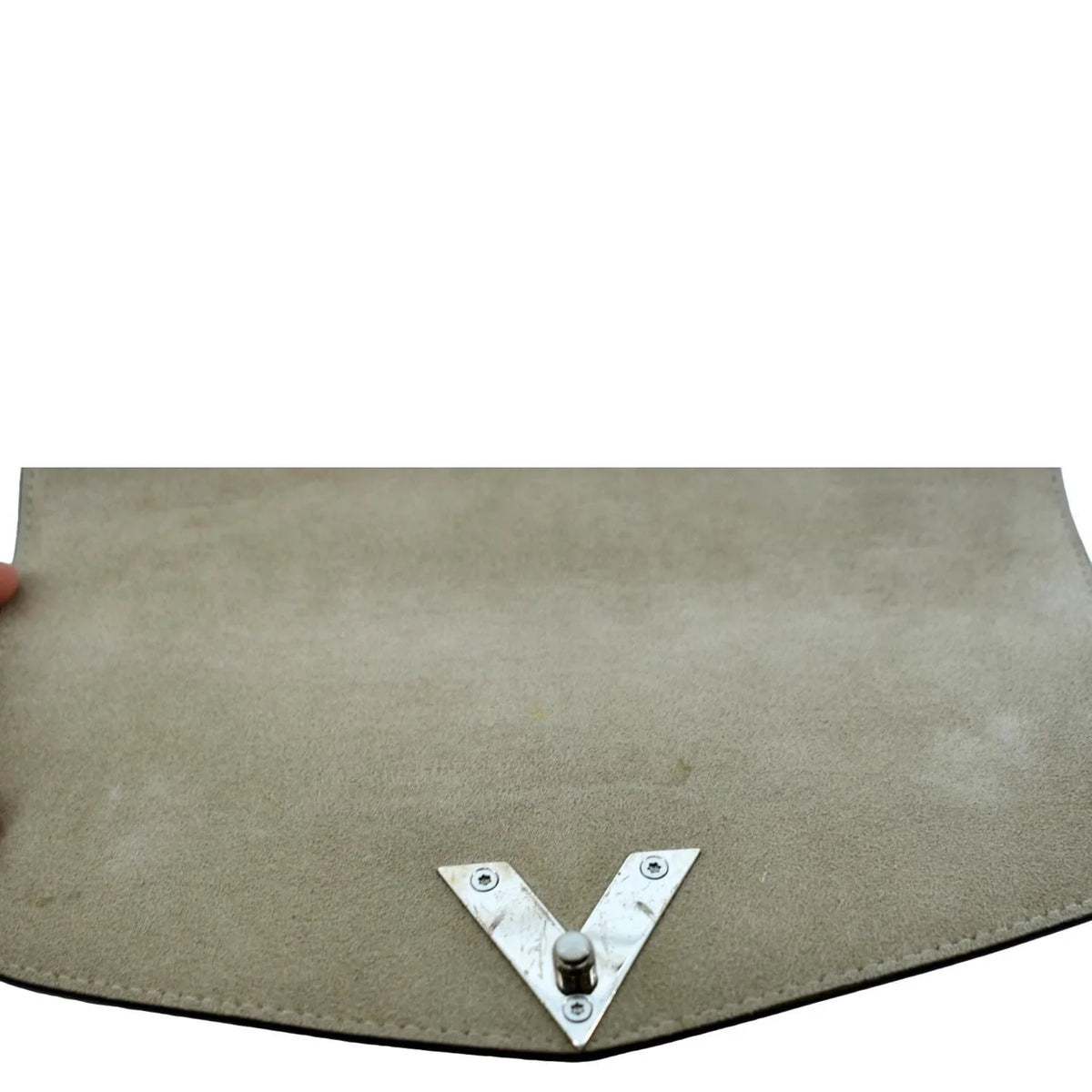 Bag Khaki Saddle Shoulder LOUIS Calfskin Very Green Pre-owned Leather VUITTON