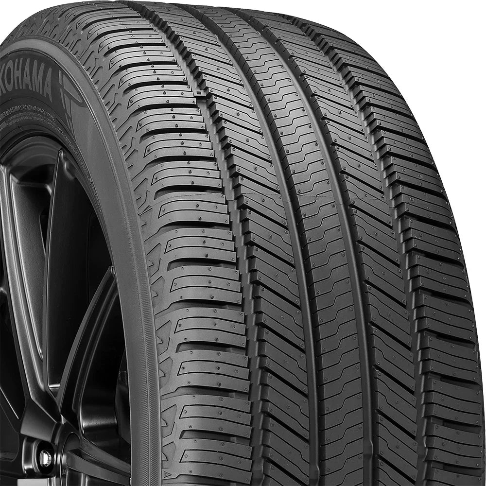 BW Yokohama 235/55R20 All Season G058 Geolandar CV 102V Tire