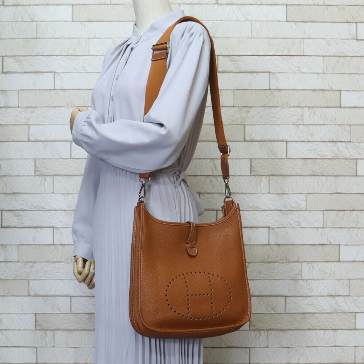 HERMES Bag Brown Evelyn PM Clemence Taurillon (Good) Women's Hermes Shoulder Pre-Owned