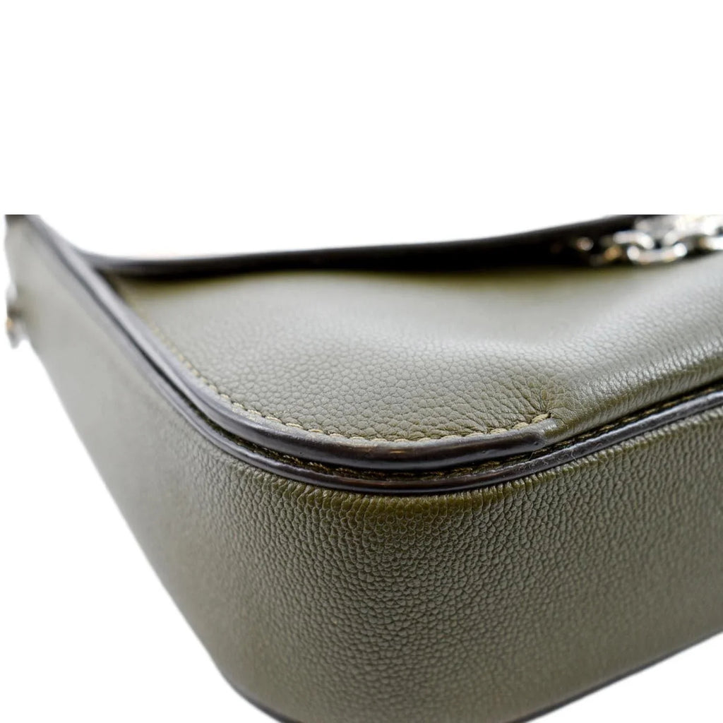 Bag Khaki Saddle Shoulder LOUIS Calfskin Very Green Pre-owned Leather VUITTON