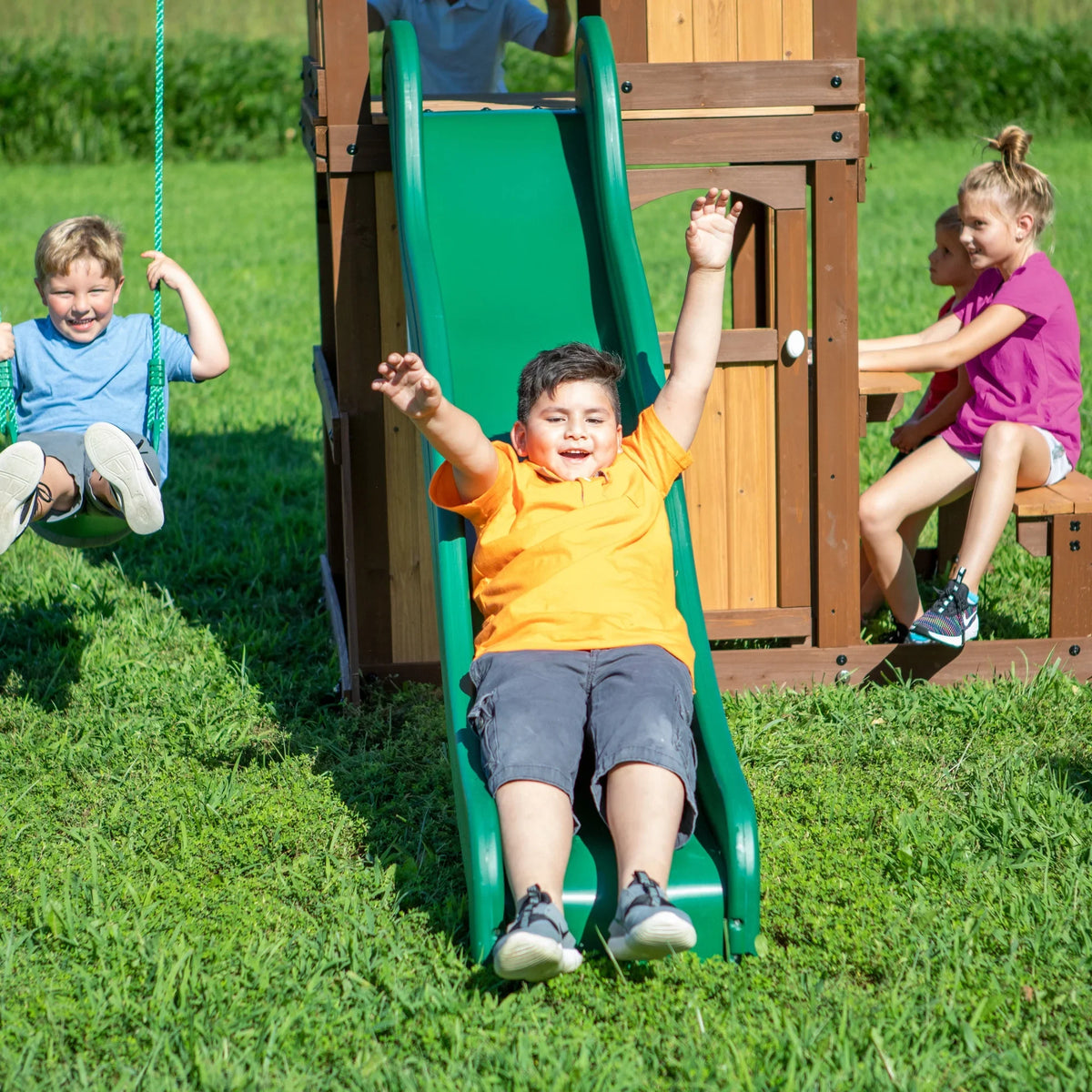 Set Discovery Lakewood Swing Backyard
