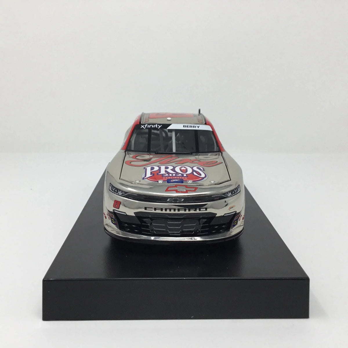 1:24 Tire Throwback Berry Diecast Pros Color 2021 Chrome Josh