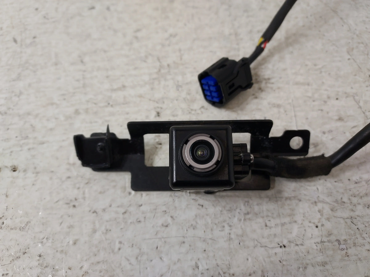 LKQ Mount View Camera Liftgate OEM Rear Kia Soul Pre-Owned 2017-2019 (Good)