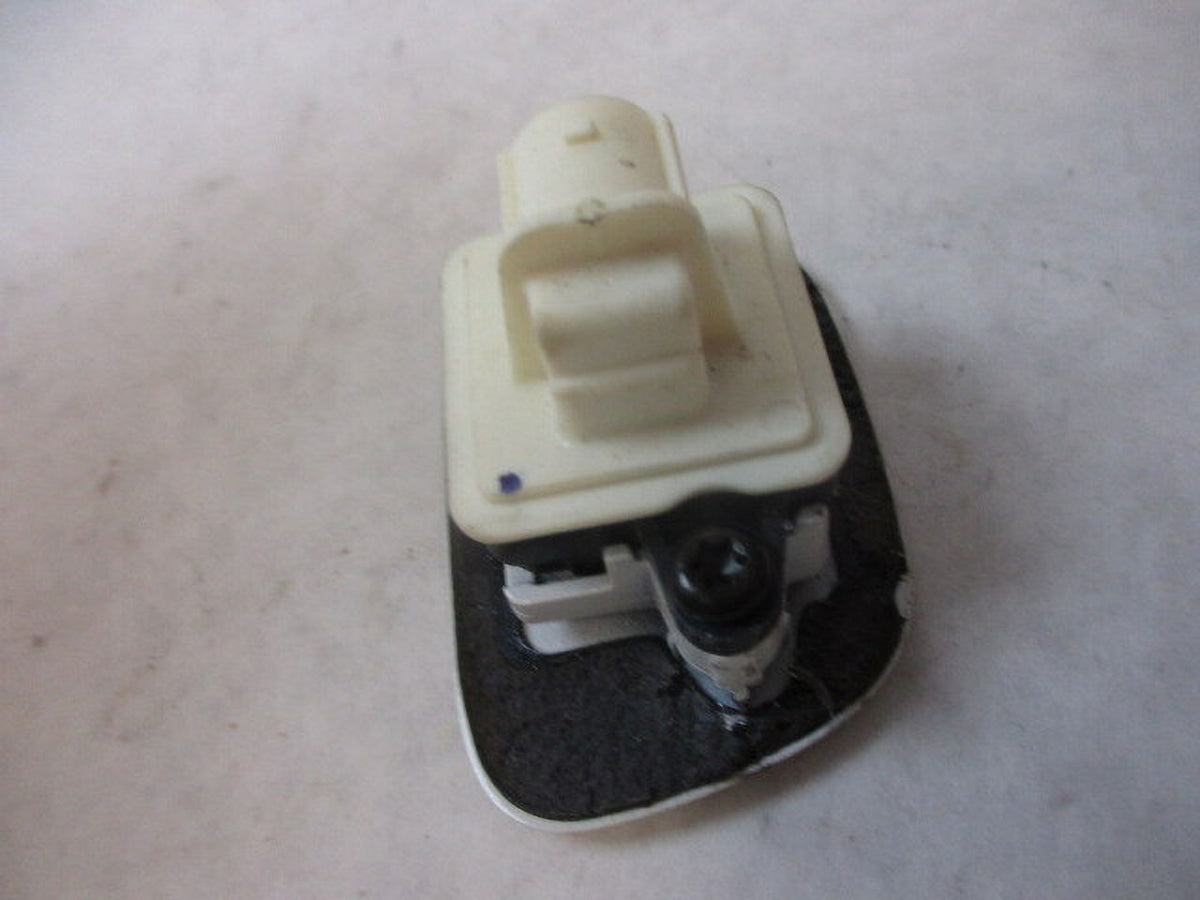 OEM 56038991AH Cherokee (Good) LKQ View 2014-2018 Ivory Camera REar Pre-Owned Jeep
