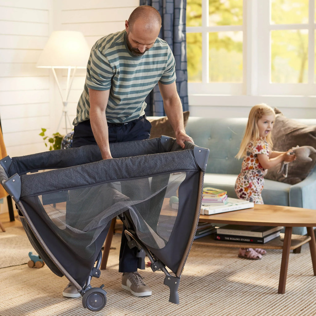 Size Yard Rocking Bassinet, with Full Castle Play Monbebe Point