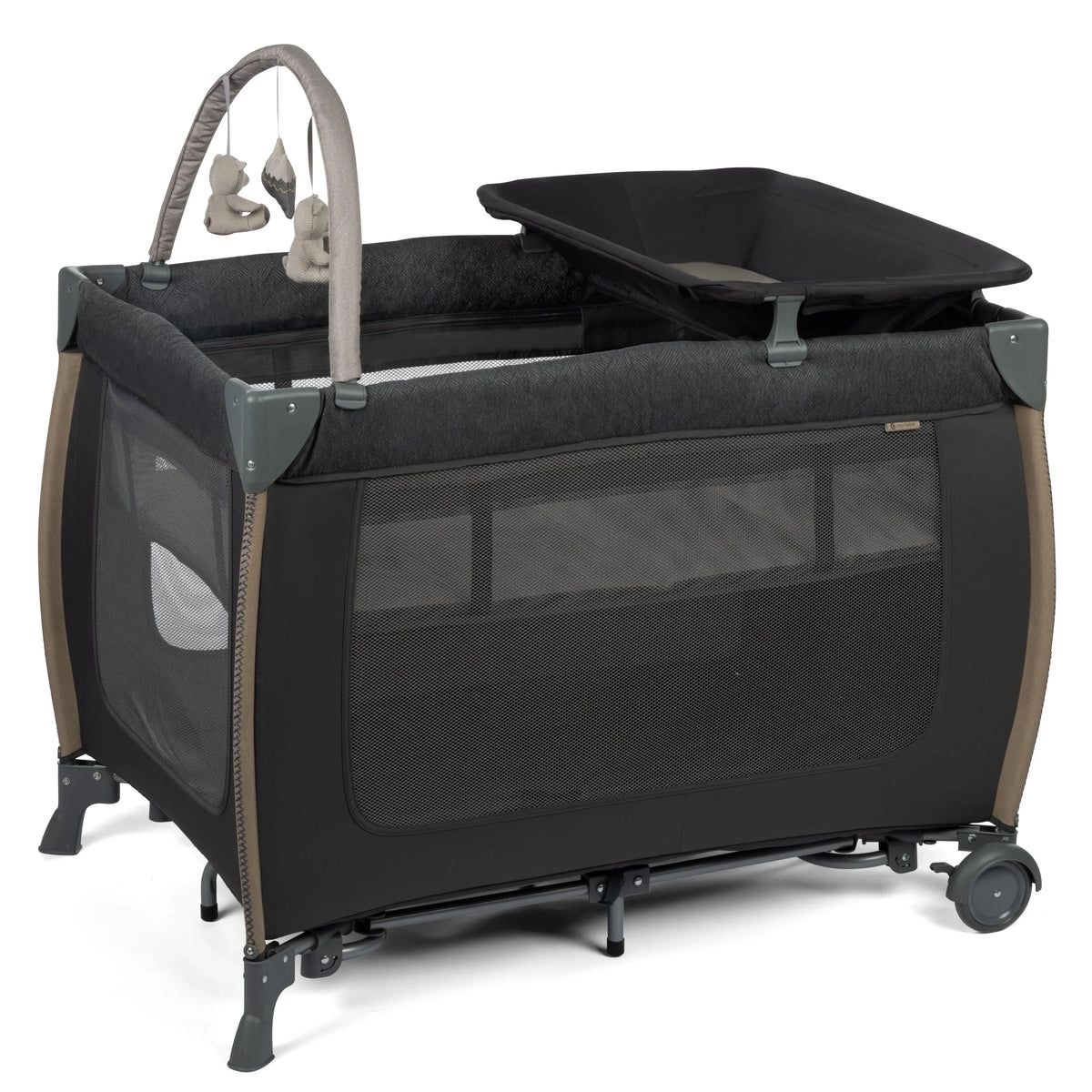 Size Yard Rocking Bassinet, with Full Castle Play Monbebe Point